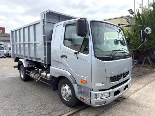 三菱 ファイター 2KG-FK61Fの写真3