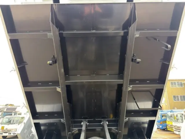 三菱 ファイター 2KG-FK61Fの写真14