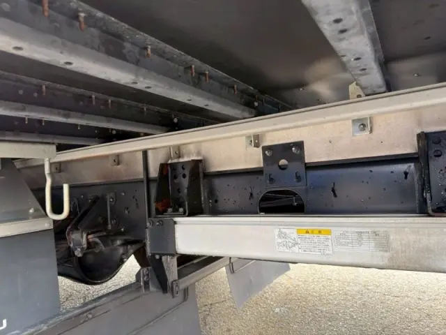 いすゞ フォワード 2RG-FRR90S2の写真18