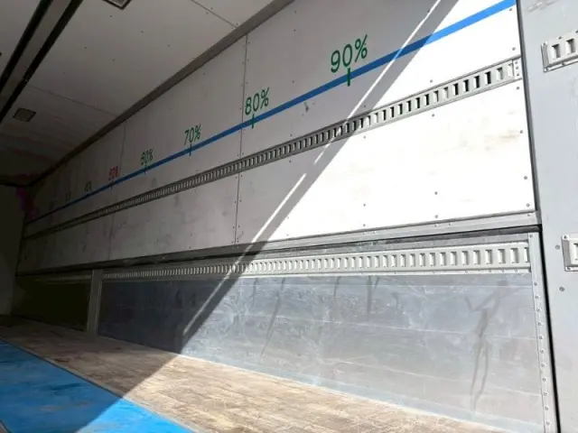 日野 プロフィア 2DG-FW1AHG(8x4)の写真13