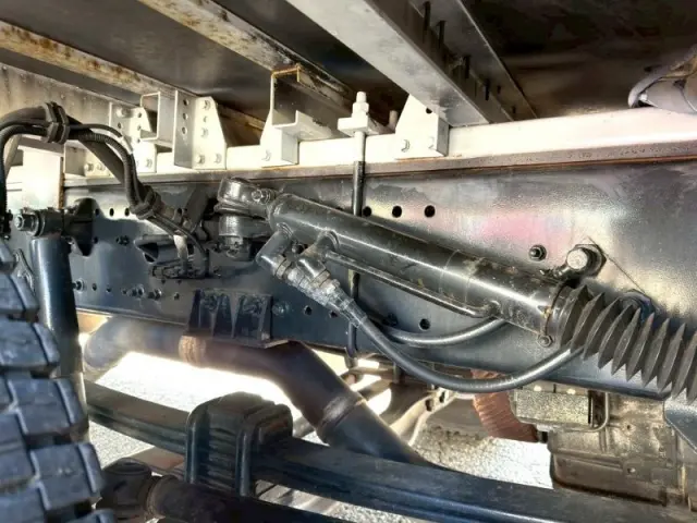 日野 プロフィア 2DG-FW1AHG(8x4)の写真17