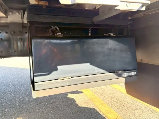 日野 プロフィア 2DG-FW1AHG(8x4)の写真18