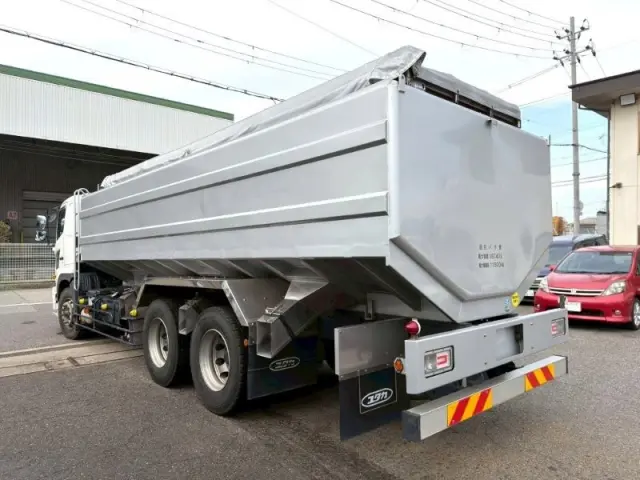 日野 プロフィア 2DG-FR1AJG(6x2)の写真4