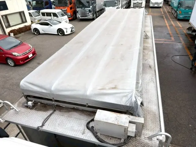 日野 プロフィア 2DG-FR1AJG(6x2)の写真5