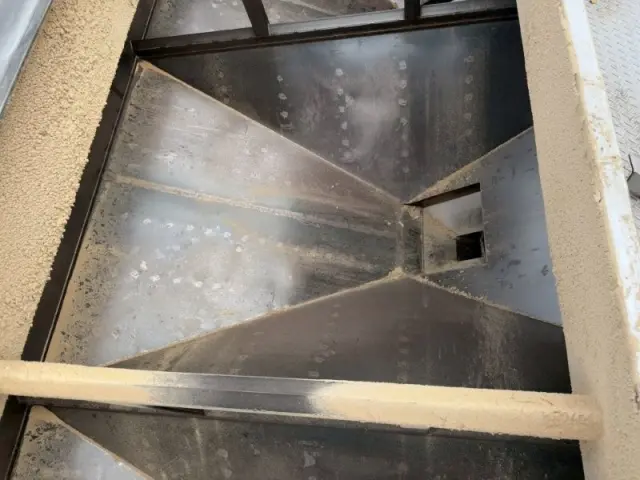 日野 プロフィア 2DG-FR1AJG(6x2)の写真9