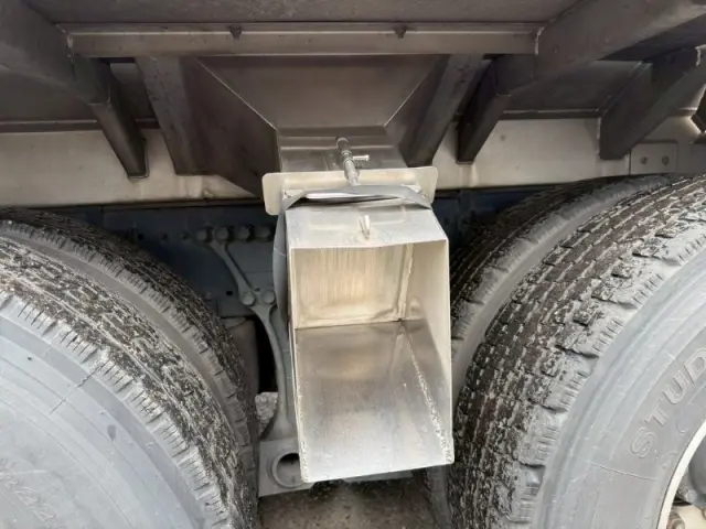 日野 プロフィア 2DG-FR1AJG(6x2)の写真14