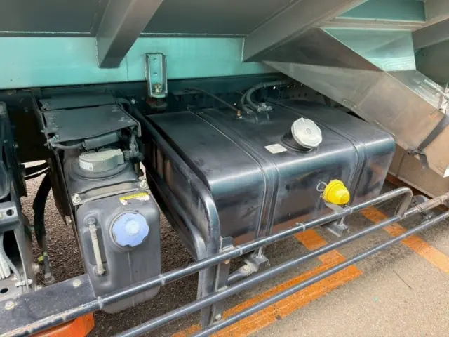 日野 プロフィア 2DG-FR1AJG(6x2)の写真22