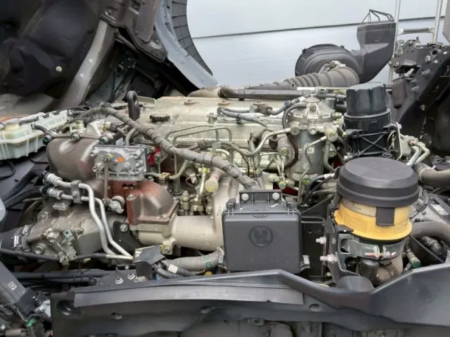 日野 プロフィア 2DG-FR1AJG(6x2)の写真23