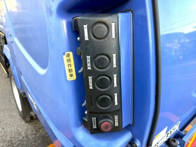 三菱 キャンター 2PG-FEB90(2WD)の写真15