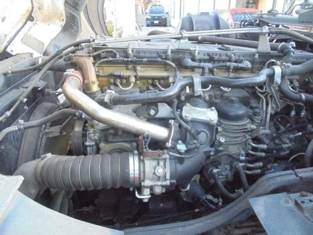 三菱 スーパーグレート QKG-FU50VY(6x2)の写真9