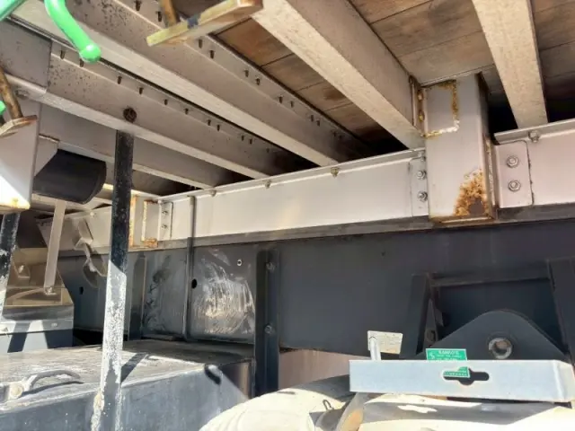 日野 プロフィア QPG-FR1EXEA(6x2)の写真6