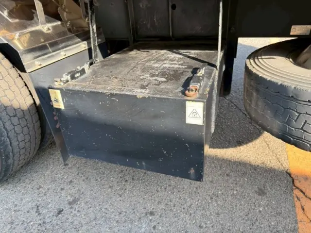 日野 プロフィア QPG-FR1EXEA(6x2)の写真11