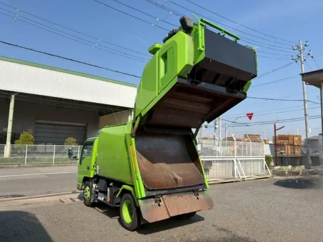 いすゞ エルフ TPG-NKR85AN(2WD)の写真8