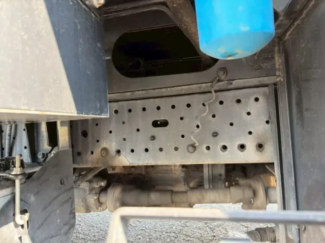 いすゞ エルフ TPG-NKR85AN(2WD)の写真20