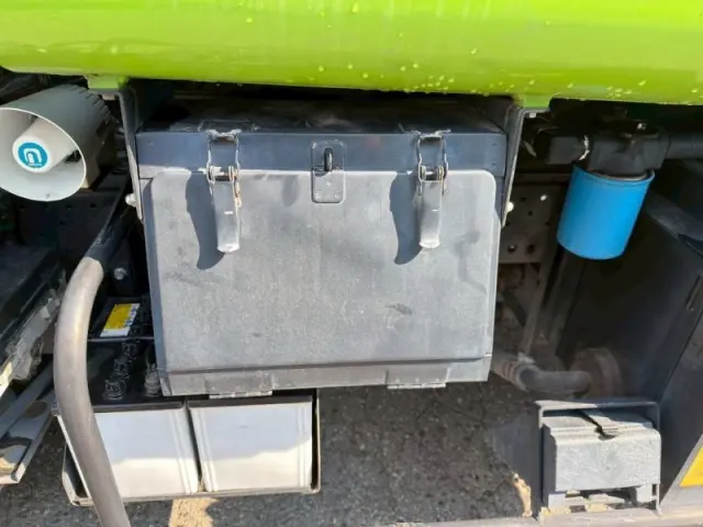 いすゞ エルフ TPG-NKR85AN(2WD)の写真23