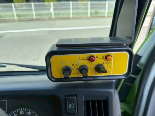 いすゞ エルフ TPG-NKR85AN(2WD)の写真29