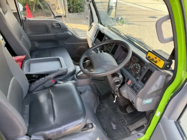 いすゞ エルフ TPG-NKR85AN(2WD)の写真31