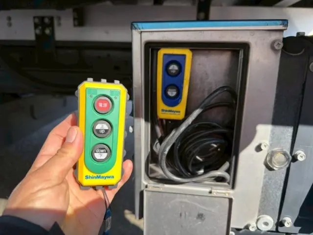 日野 レンジャー 2KG-FC2ABAの写真11