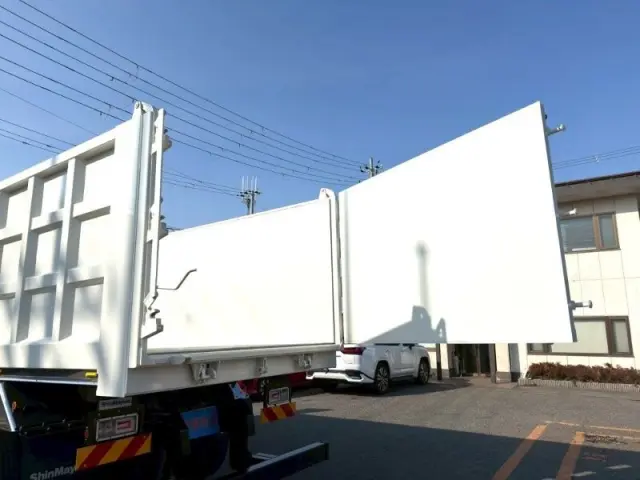 日野 プロフィア 2DG-FS1AJE(6x4)の写真10