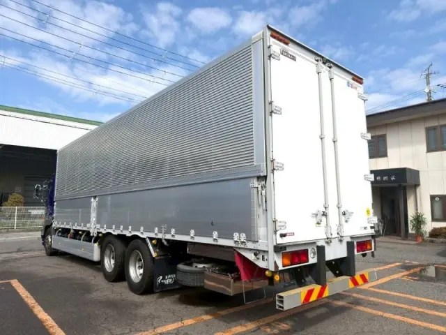 日野 プロフィア QPG-FR1EXEG(6x2)の写真4