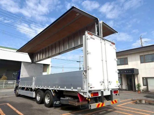 日野 プロフィア QPG-FR1EXEG(6x2)の写真8