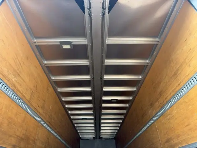 日野 プロフィア QPG-FR1EXEG(6x2)の写真11