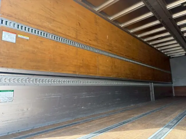 日野 プロフィア QPG-FR1EXEG(6x2)の写真12