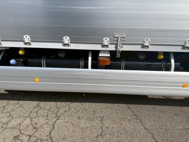 日野 プロフィア QPG-FR1EXEG(6x2)の写真18