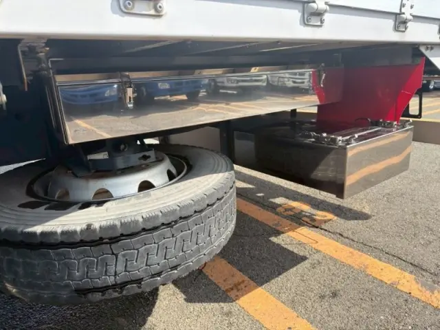 日野 プロフィア QPG-FR1EXEG(6x2)の写真19