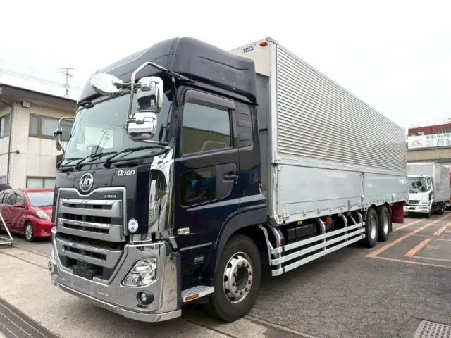 UD クオン 2PG-CD5CA(6x2)の写真1