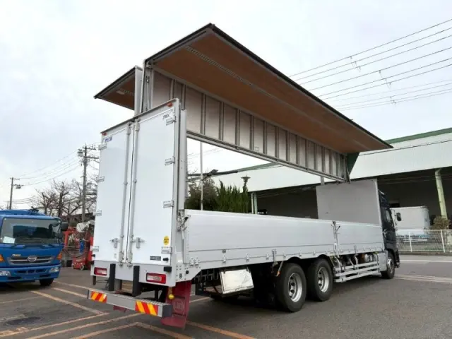 UD クオン 2PG-CD5CA(6x2)の写真7