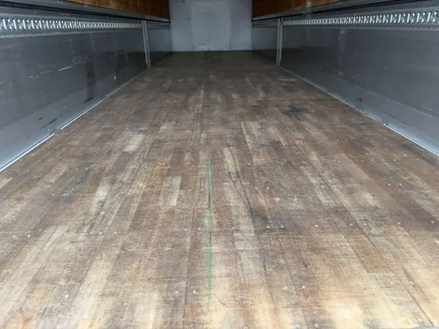 UD クオン 2PG-CD5CA(6x2)の写真10