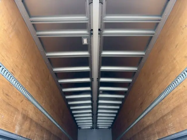 UD クオン 2PG-CD5CA(6x2)の写真11