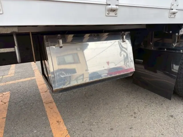 UD クオン 2PG-CD5CA(6x2)の写真17