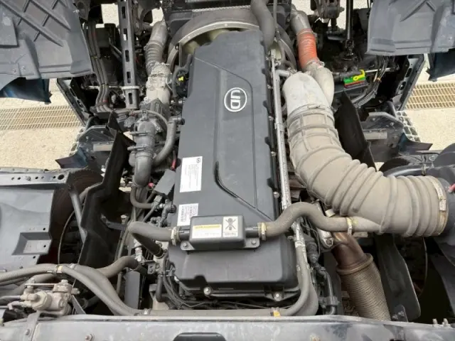 UD クオン 2PG-CD5CA(6x2)の写真22