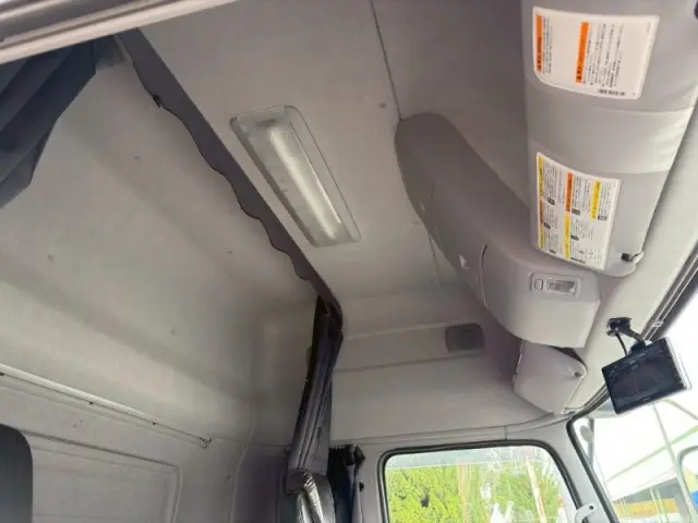 UD クオン 2PG-CD5CA(6x2)の写真24