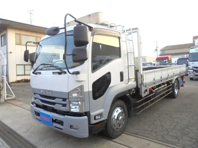 いすゞ フォワード 2RG-FTR90U2(2WD)の写真1