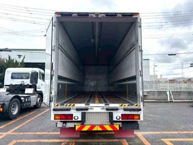 ＵＤ クオン QPG-CG5ZA(8x4)の写真9