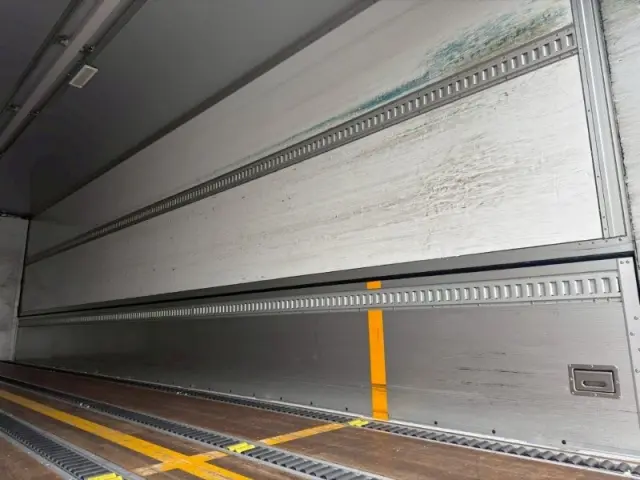 ＵＤ クオン QPG-CG5ZA(8x4)の写真15