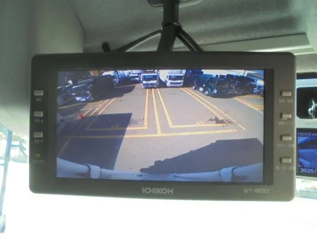 いすゞ フォワード 2PG-FRR90T2の写真28