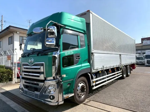 ＵＤ クオン 2PG-CD5CA(6x2)の写真1