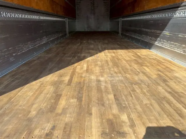 ＵＤ クオン 2PG-CD5CA(6x2)の写真10