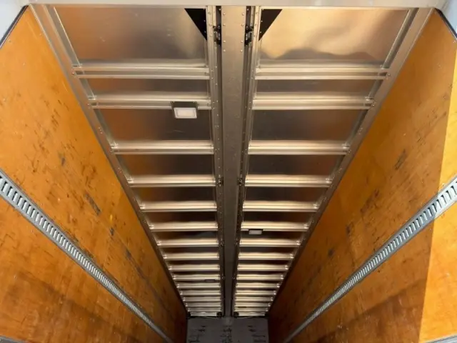 ＵＤ クオン 2PG-CD5CA(6x2)の写真11