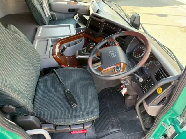 ＵＤ クオン 2PG-CD5CA(6x2)の写真28