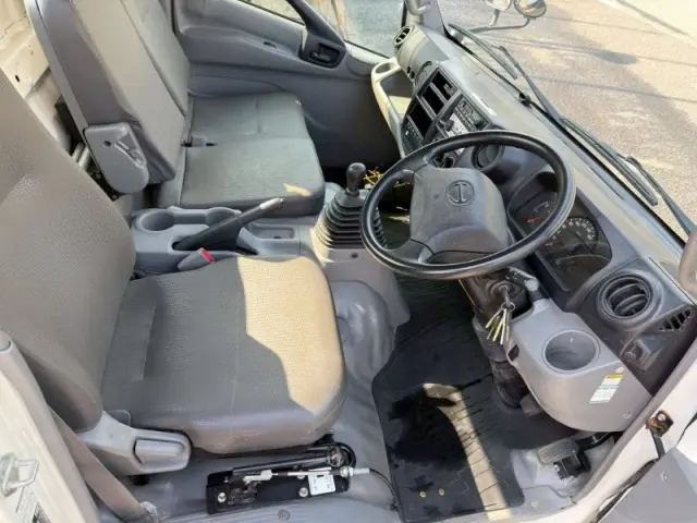 日野 デュトロ TKG-XZU700X(2WD)の写真26