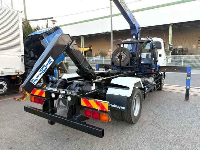 三菱 ファイター QKG-FK62FZの写真7