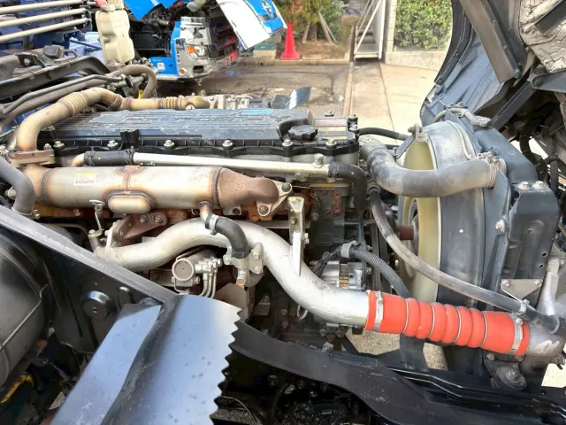 三菱 ファイター QKG-FK62FZの写真26