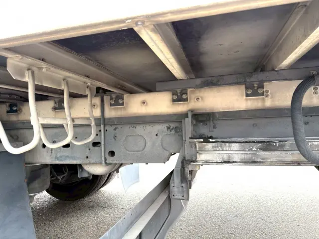 いすゞ フォワード LKG-FTR90T2の写真14