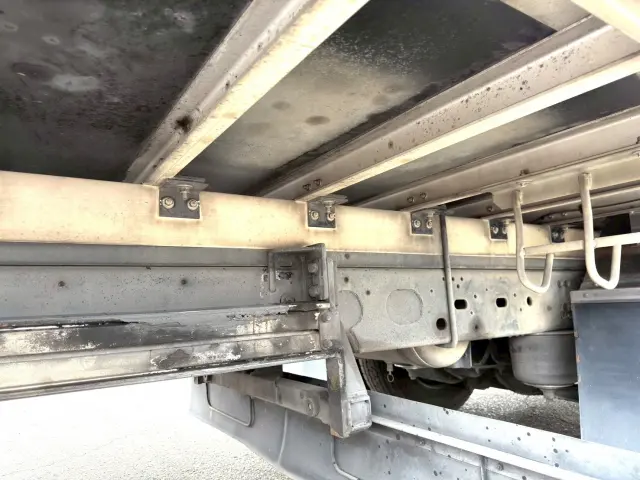 いすゞ フォワード LKG-FTR90T2の写真15