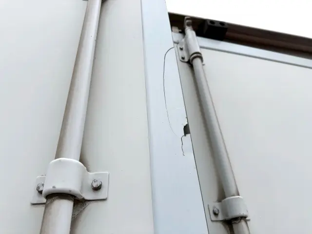 いすゞ フォワード LKG-FTR90T2の写真19